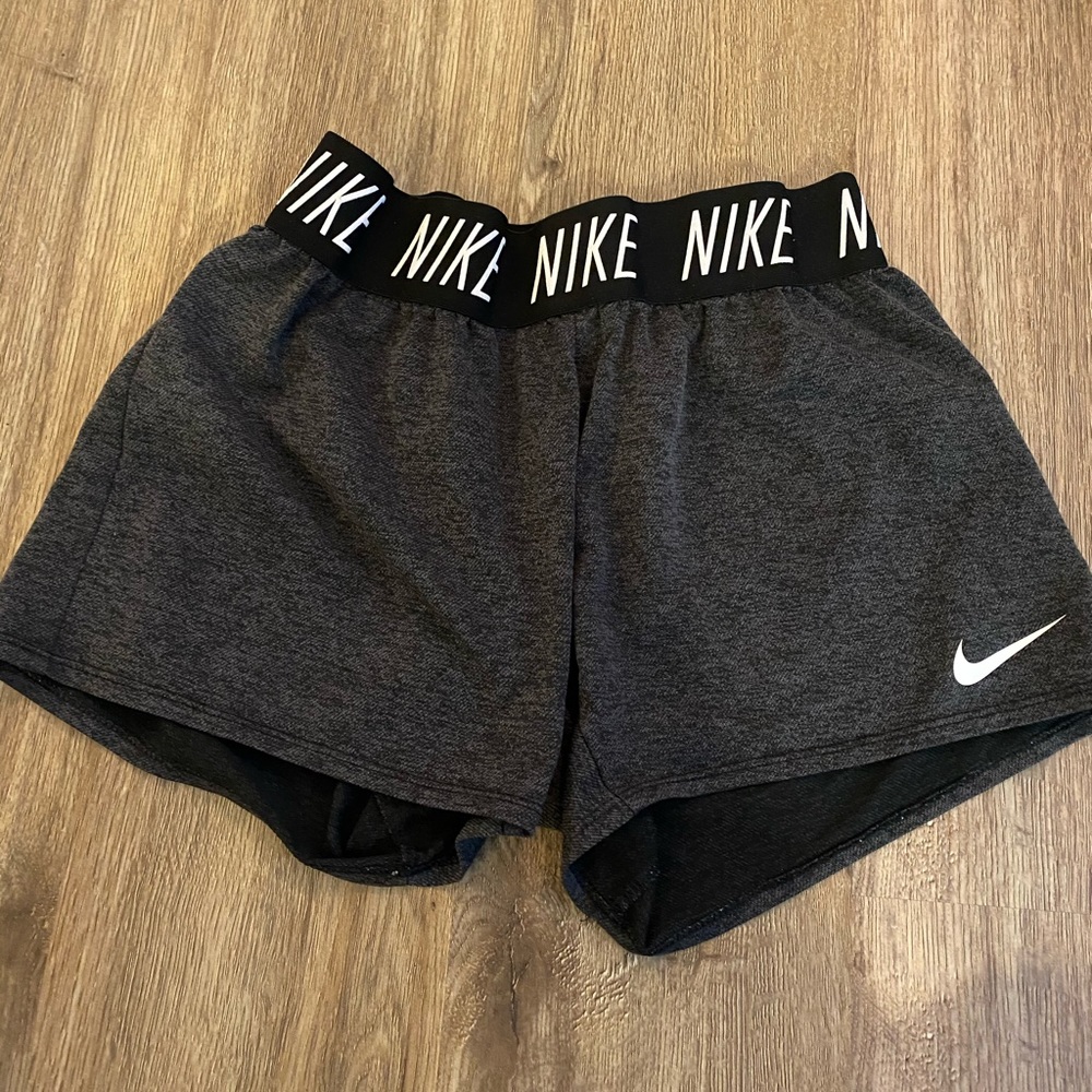 WOMENS NIKE SHORTS